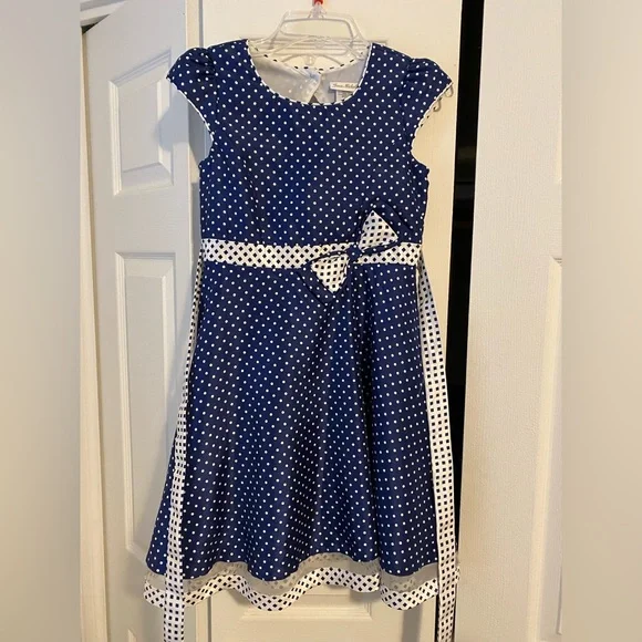 lucille ball blue polka dot dress I Love Lucy Bobblehips Bobblehead Royal Bobbles main image 1